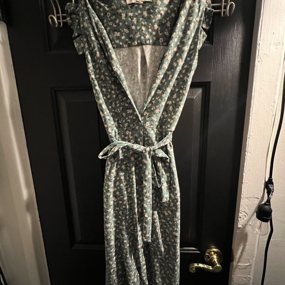 Green Floral Dress W/Belt - Picture 2 of 2